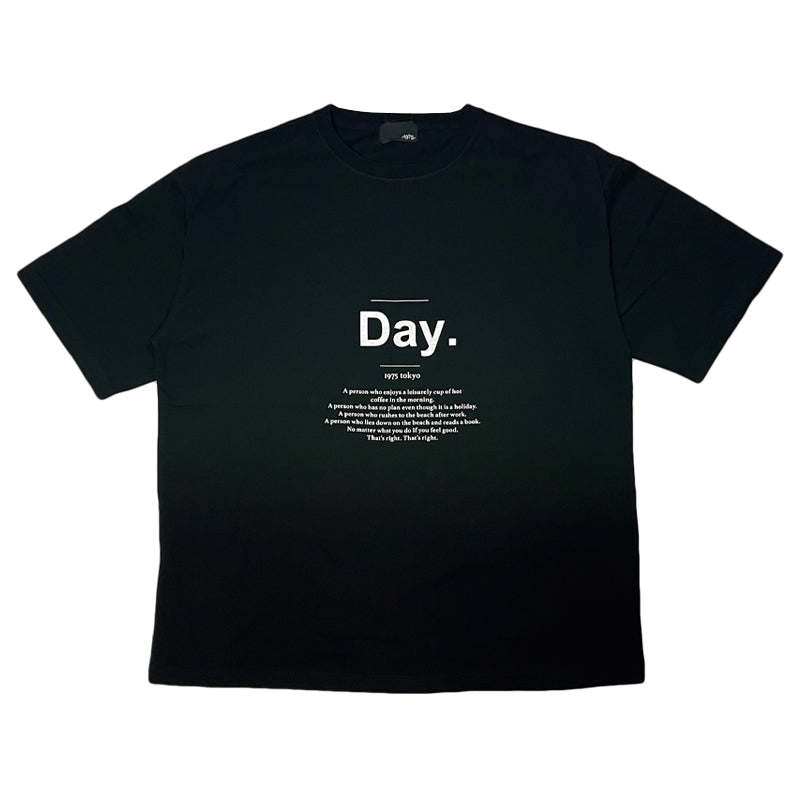 Day. Tee