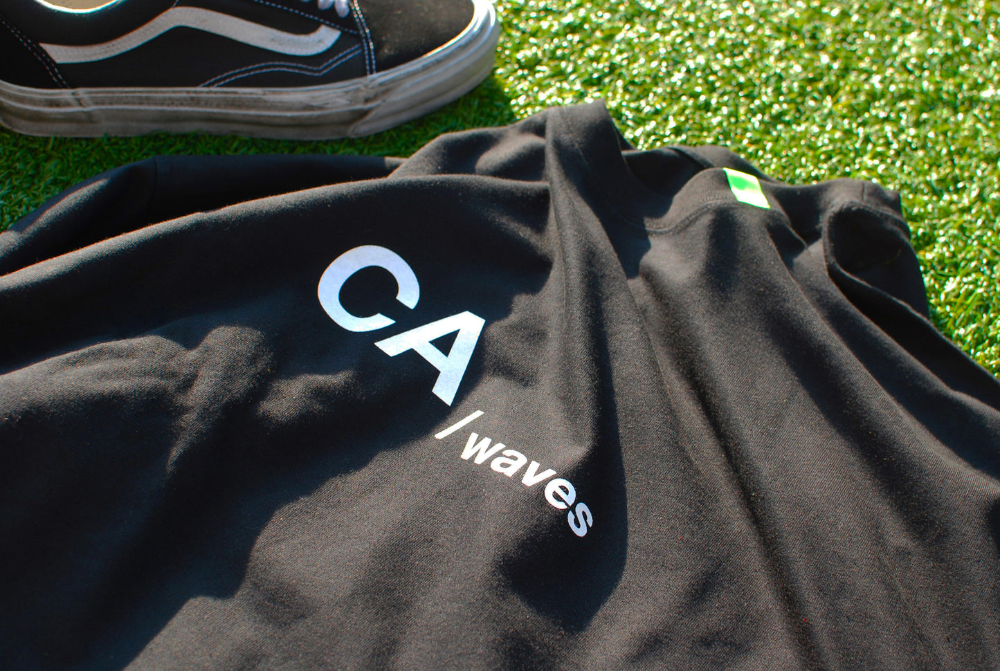 CA/waves LS Tee