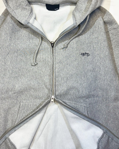 Freezing Season ZIP HOODIE